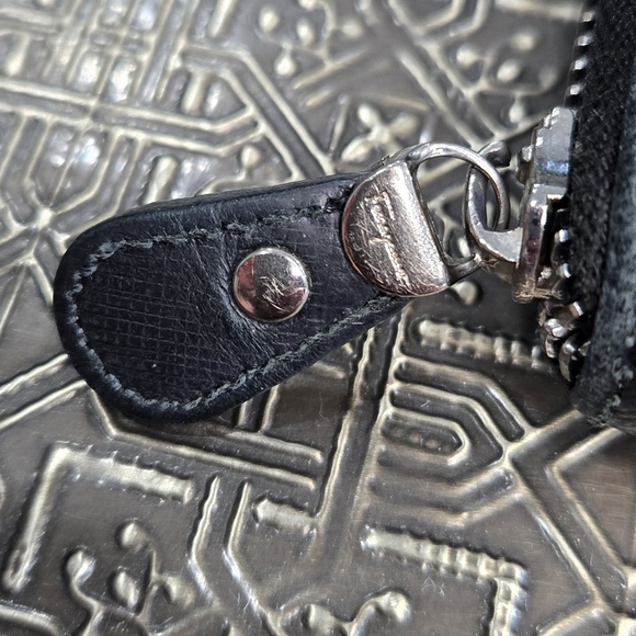 🐢 Salvatore Ferragamo Gancini   Wallet Zip Around Wallet Or Clutch. - Picture 3 of 12